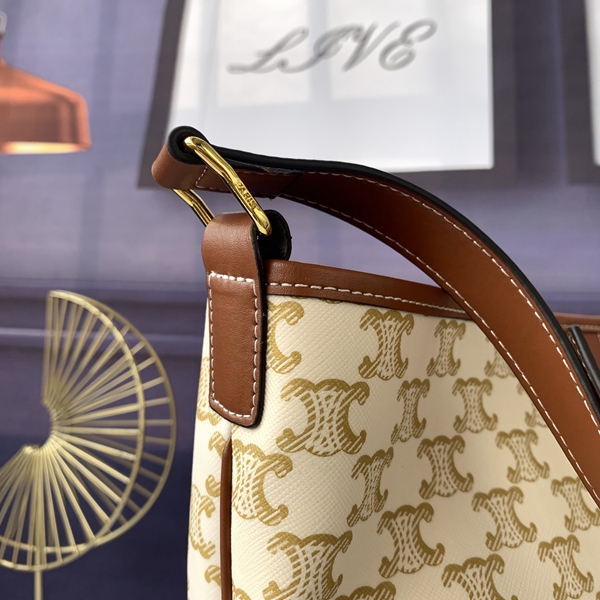 スーパーコピーブランドバッグ角部分ディテール